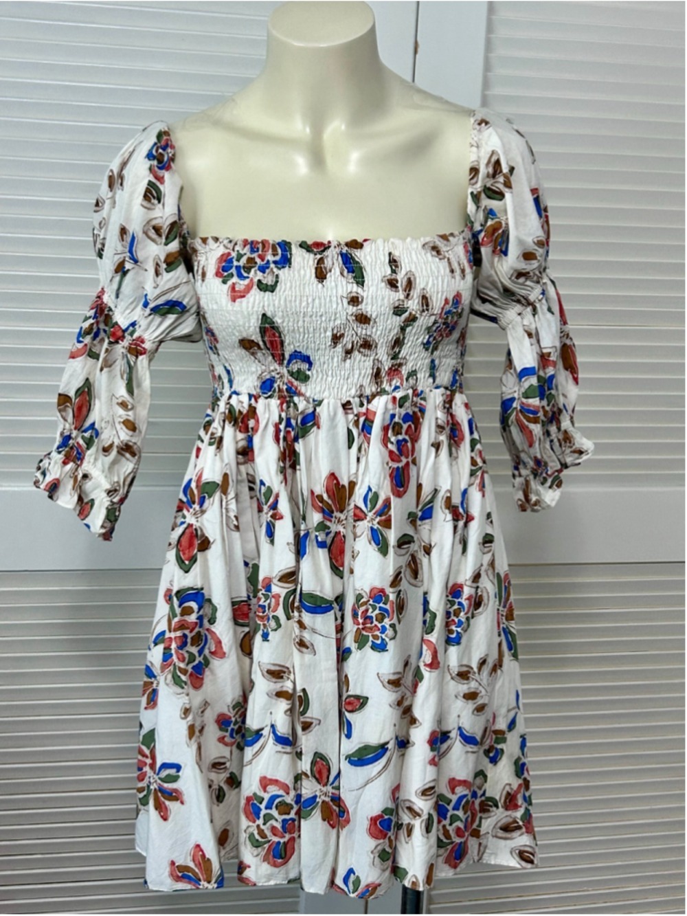 MISA Los Angeles Zadie Floral Smocked Mini Dress L Puff Sleeve Boho - Picture 3 of 13